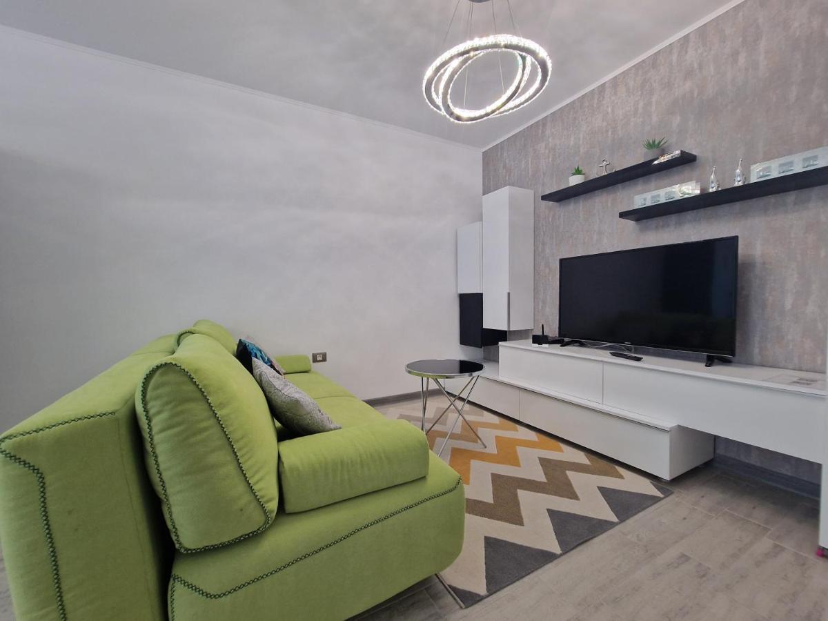 Dava Aparthotel Pool & Spa Mamaia Nord Năvodari Exteriör bild